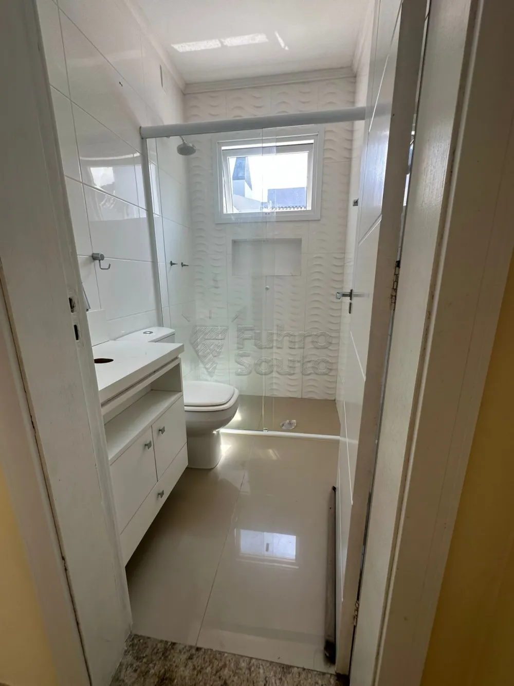 Comprar Casa / Padr&atilde;o em Pelotas R$ 1.390.000,00 - Foto 18