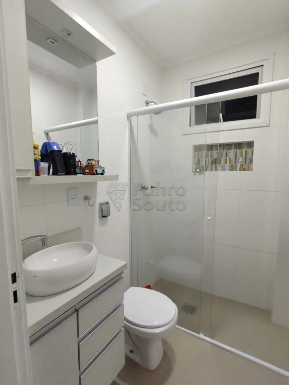 Comprar Casa / Padr&atilde;o em Pelotas R$ 1.390.000,00 - Foto 19