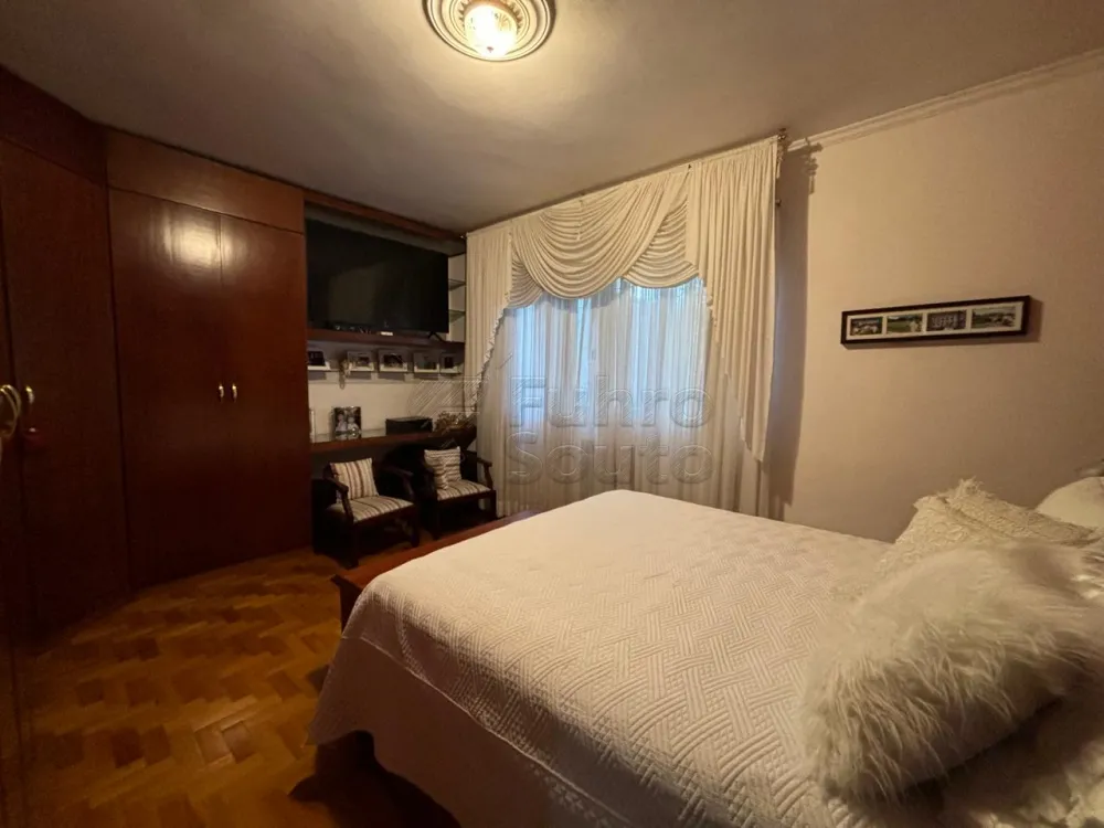 Comprar Apartamento / Padr&atilde;o em Pelotas R$ 640.000,00 - Foto 5