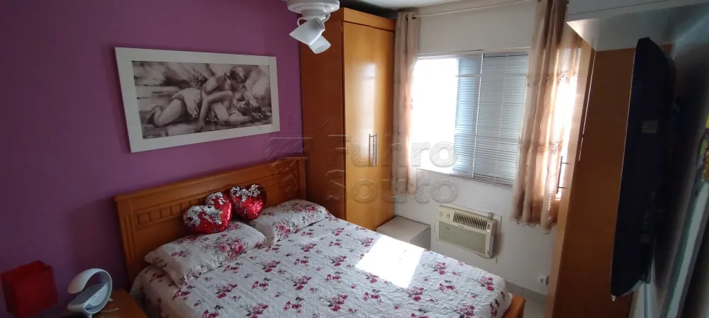 Comprar Apartamento / Padr&atilde;o em Pelotas R$ 200.000,00 - Foto 3