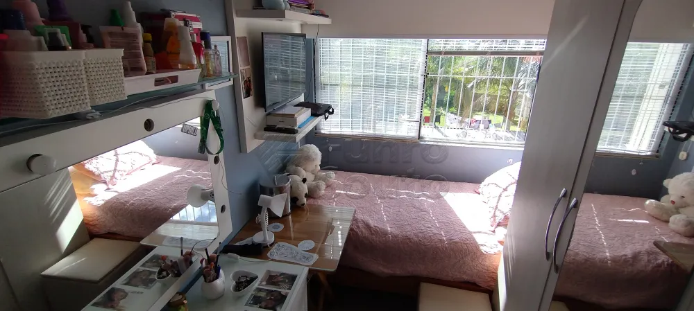 Comprar Apartamento / Padr&atilde;o em Pelotas R$ 200.000,00 - Foto 6