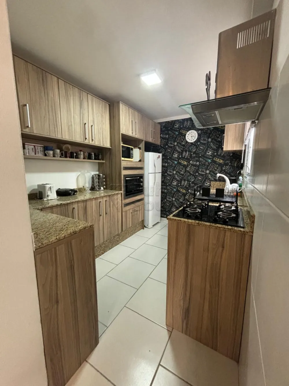 Comprar Apartamento / Padr&atilde;o em Pelotas R$ 190.000,00 - Foto 3
