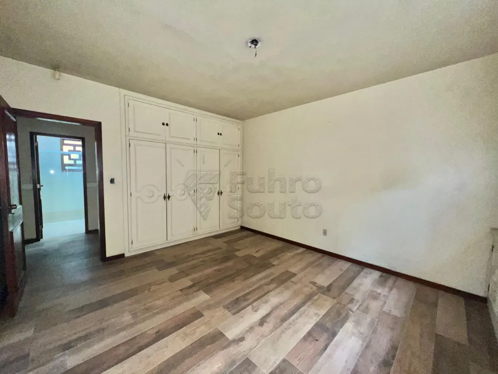 Comprar Casa / Padr&atilde;o em Pelotas R$ 1.900.000,00 - Foto 5