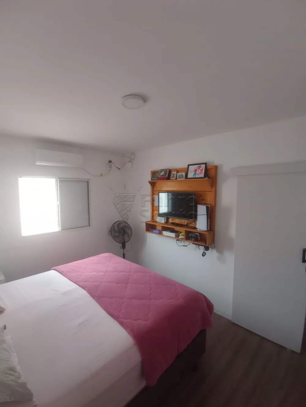 Comprar Casa / Padr&atilde;o em Pelotas R$ 350.000,00 - Foto 4