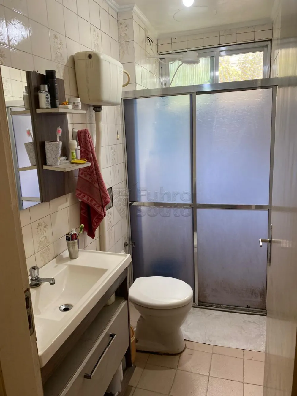 Comprar Apartamento / Padr&atilde;o em Pelotas R$ 225.000,00 - Foto 6
