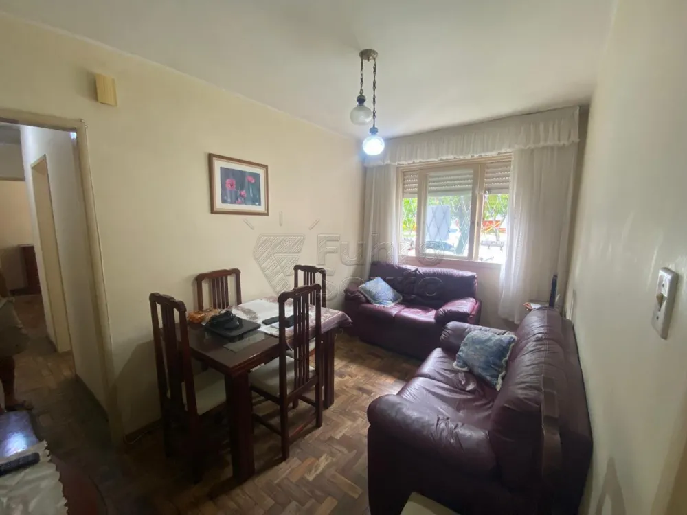 Comprar Apartamento / Padr&atilde;o em Pelotas R$ 225.000,00 - Foto 2