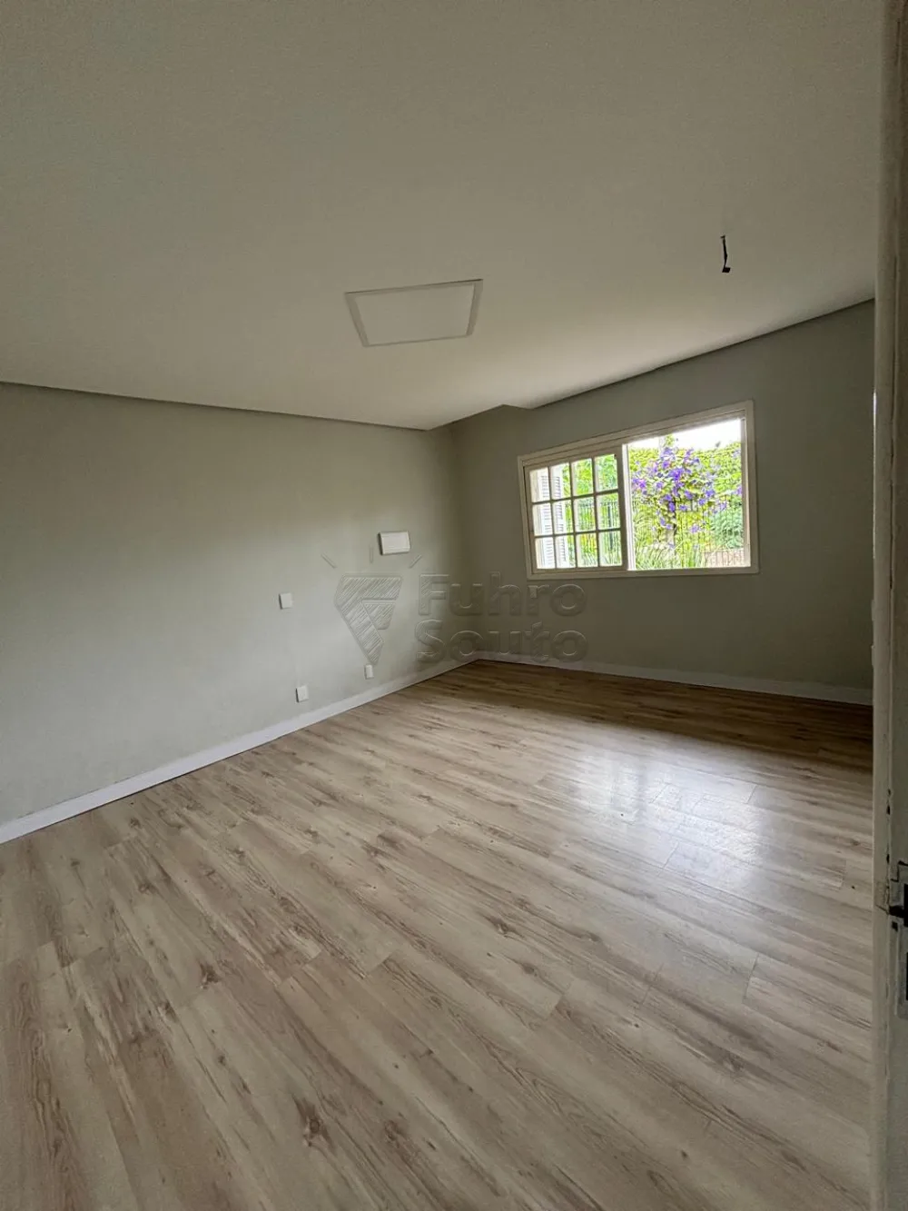 Comprar Casa / Padr&atilde;o em Pelotas R$ 1.600.000,00 - Foto 1