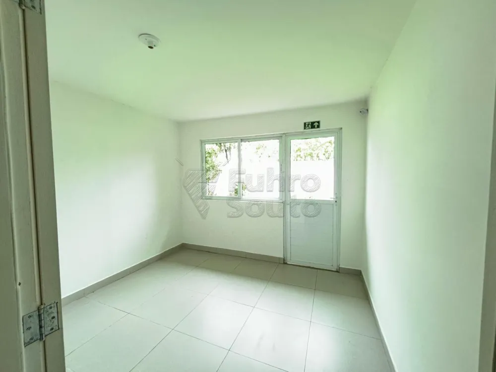 Comprar Casa / Padr&atilde;o em Pelotas R$ 1.600.000,00 - Foto 5