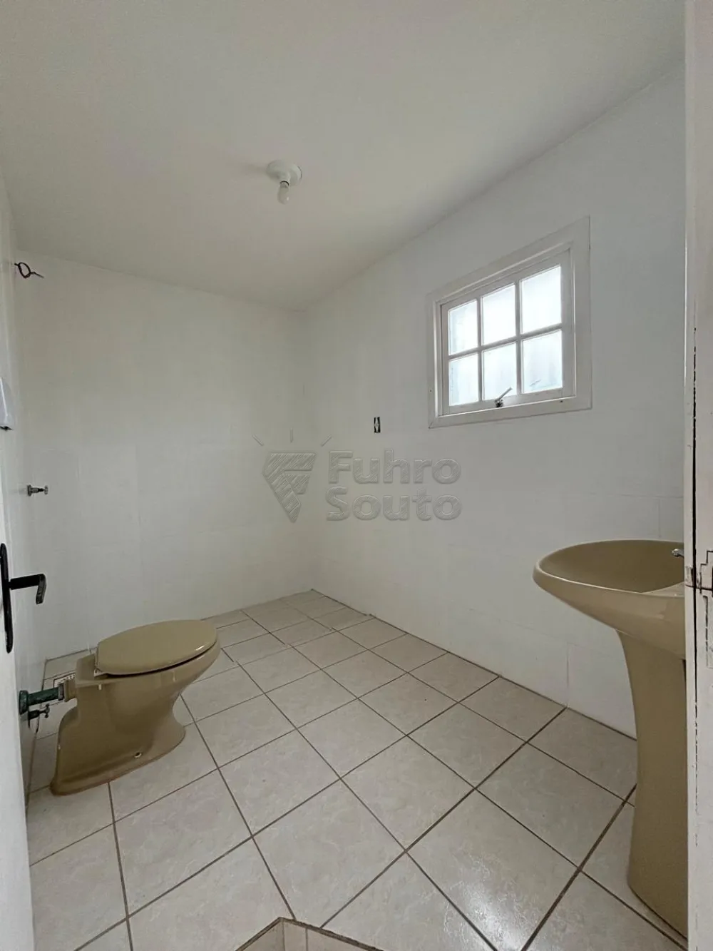 Comprar Casa / Padr&atilde;o em Pelotas R$ 1.600.000,00 - Foto 14