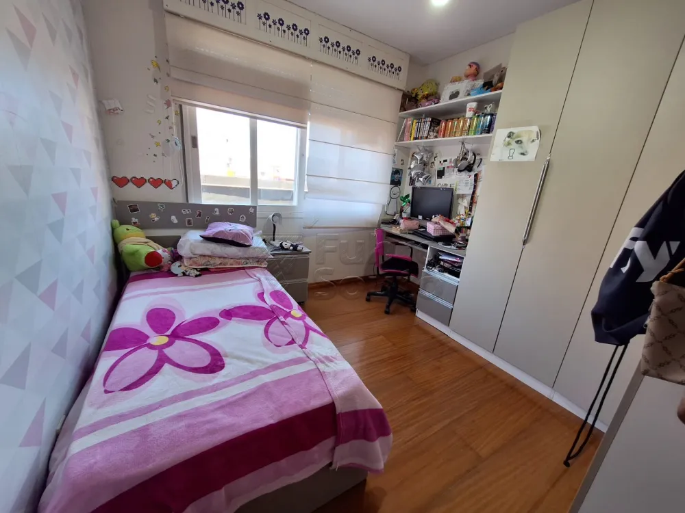 Comprar Apartamento / Padr&atilde;o em Pelotas R$ 340.000,00 - Foto 5