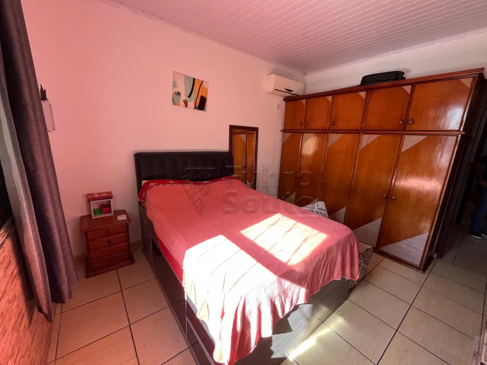 Comprar Casa / Padr&atilde;o em Pelotas R$ 498.000,00 - Foto 5