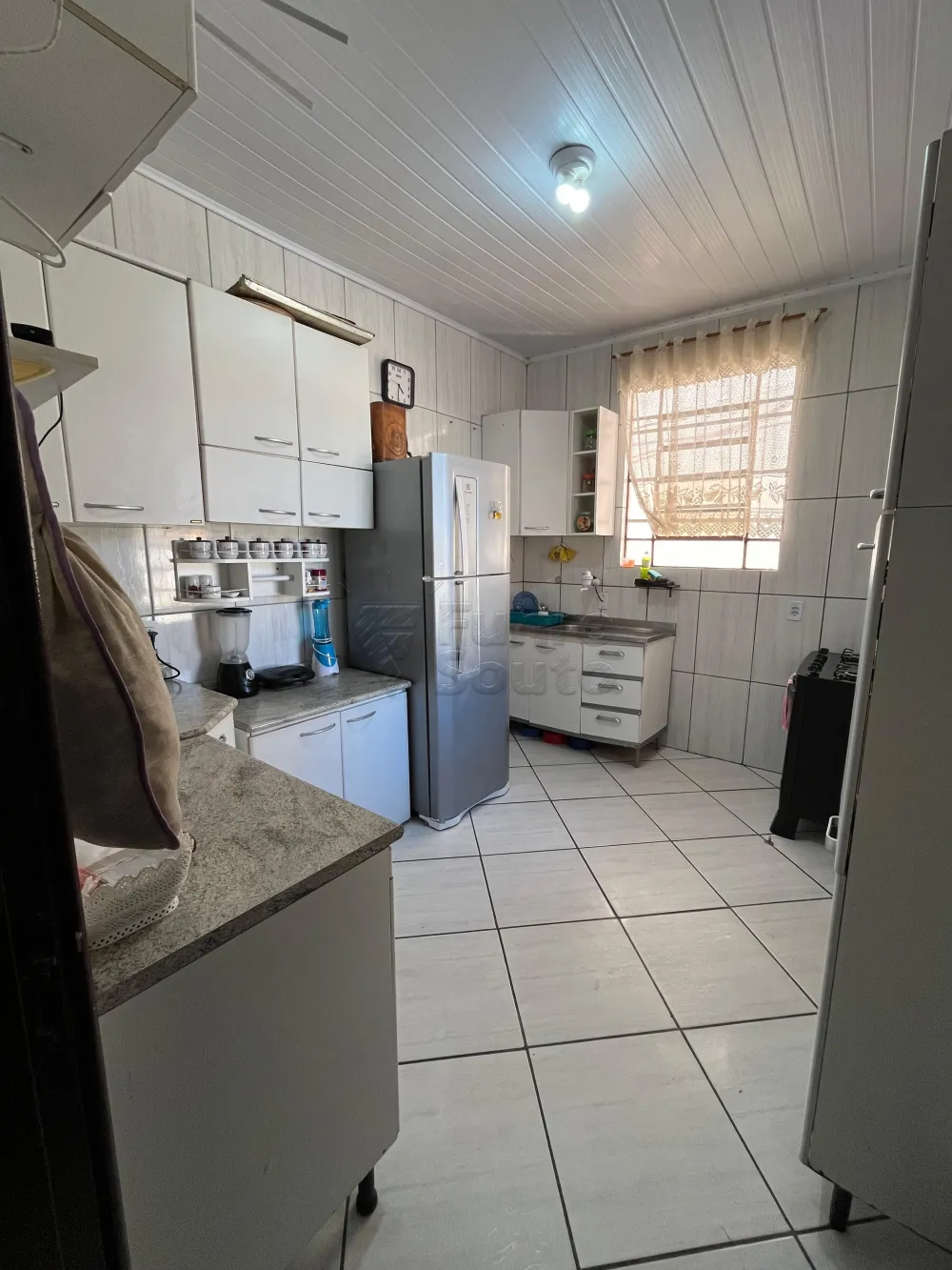 Comprar Casa / Padr&atilde;o em Pelotas R$ 498.000,00 - Foto 3