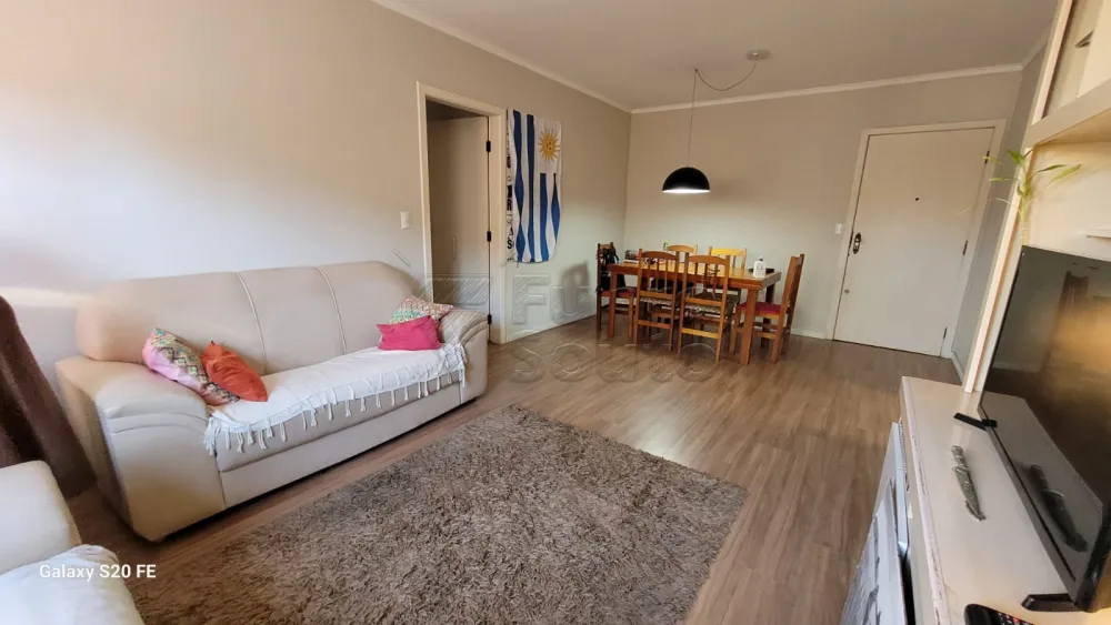 Alugar Apartamento / Padr&atilde;o em Pelotas R$ 99.999,00 - Foto 2