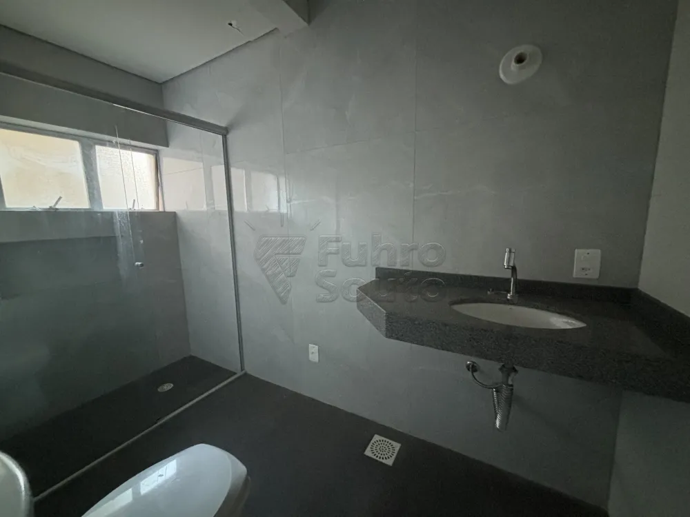 Alugar Apartamento / Padr&atilde;o em Pelotas R$ 880,00 - Foto 5