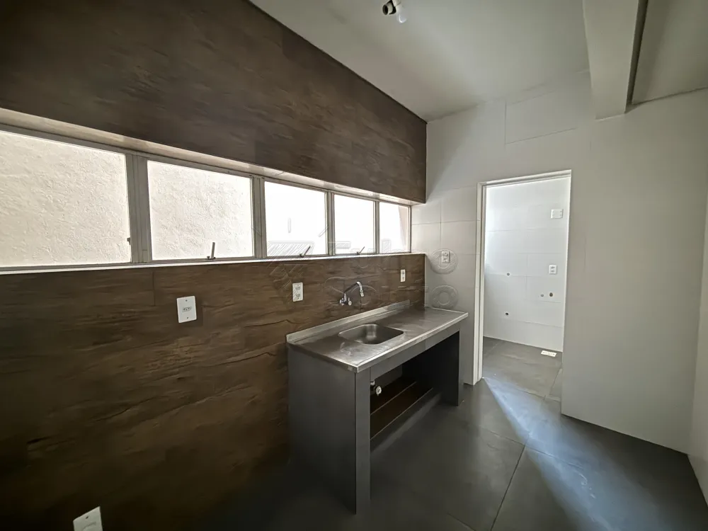 Alugar Apartamento / Padr&atilde;o em Pelotas R$ 880,00 - Foto 2