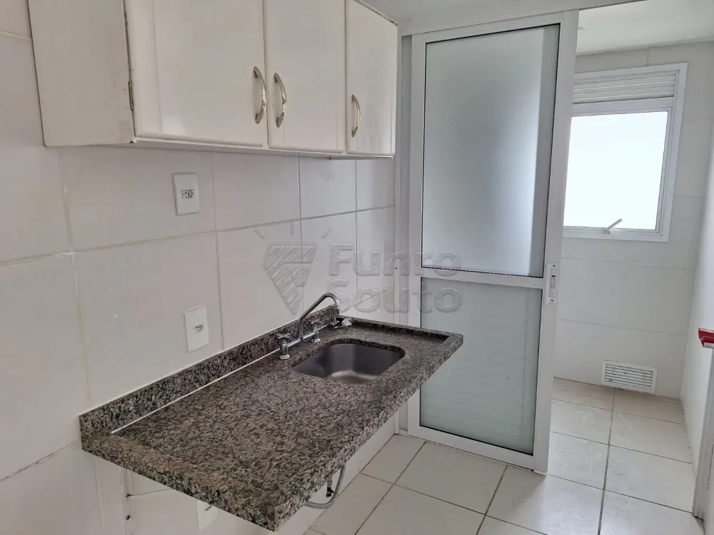 Alugar Apartamento / Padr&atilde;o em Pelotas R$ 1.450,00 - Foto 1