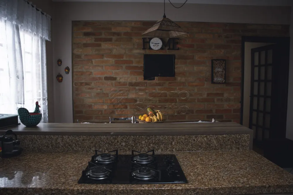 Comprar Casa / Padr&atilde;o em Pelotas R$ 670.000,00 - Foto 4