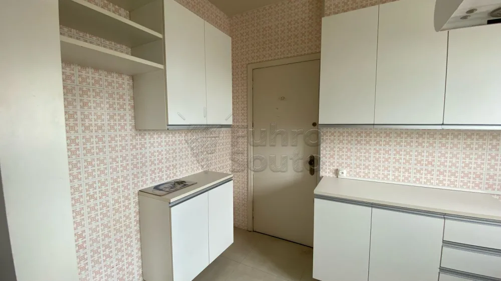 Comprar Apartamento / Padr&atilde;o em Pelotas R$ 426.000,00 - Foto 4