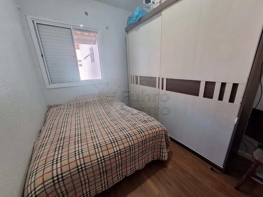 Alugar Casa / Condom&iacute;nio em Pelotas R$ 1.100,00 - Foto 6