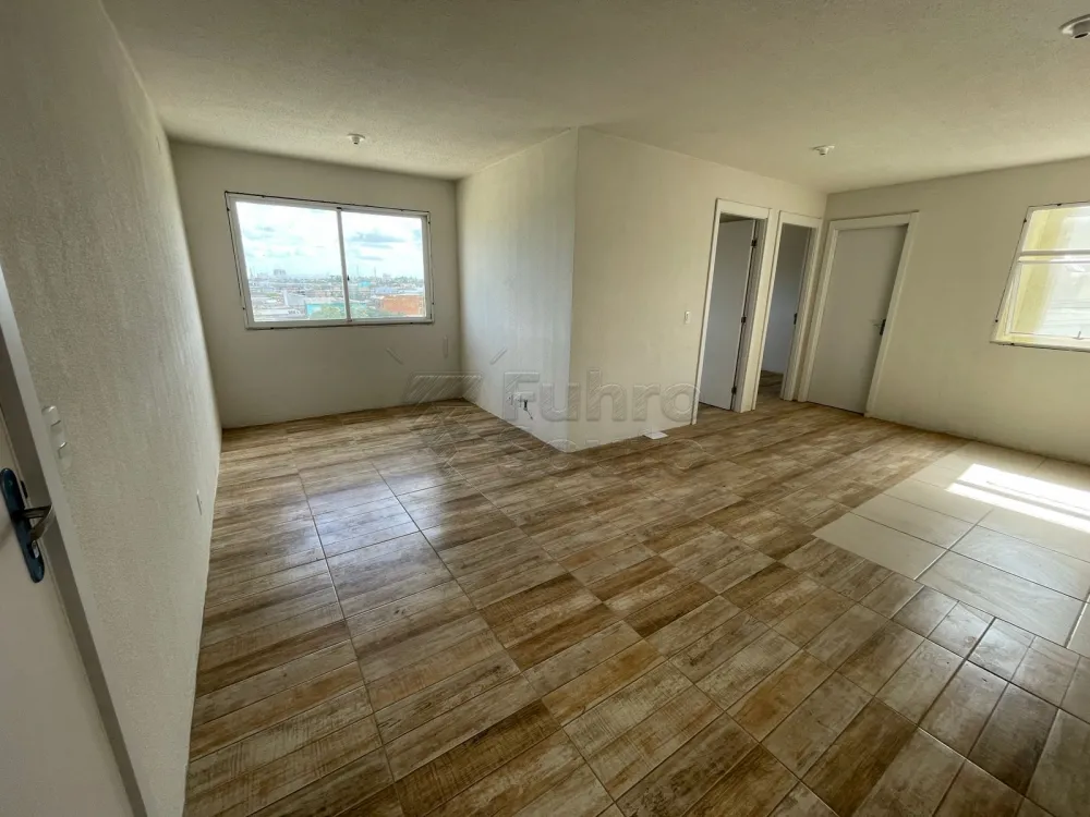 Alugar Apartamento / Padr&atilde;o em Pelotas R$ 550,00 - Foto 1