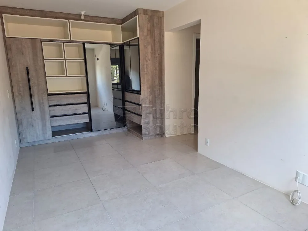 Comprar Apartamento / Padr&atilde;o em Pelotas R$ 510.000,00 - Foto 7