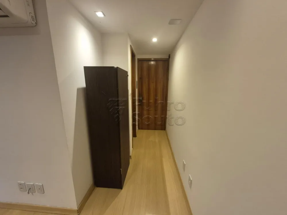 Alugar Comercial / Sala em Condom&iacute;nio em Pelotas R$ 800,00 - Foto 4