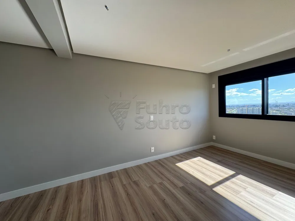 Comprar Apartamento / Padr&atilde;o em Pelotas R$ 950.000,00 - Foto 5