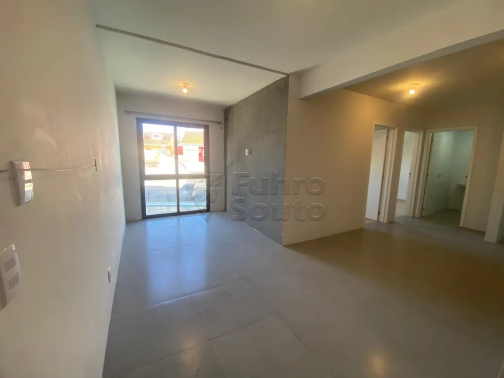 Comprar Apartamento / Padr&atilde;o em Pelotas R$ 266.000,00 - Foto 1