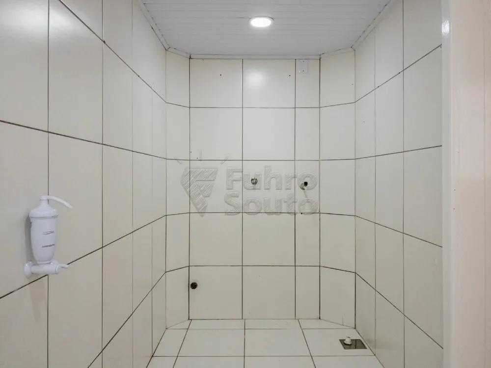 Comprar Apartamento / Padr&atilde;o em Pelotas R$ 266.000,00 - Foto 4