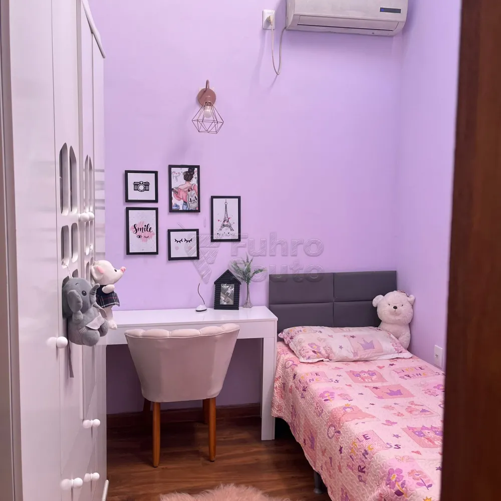 Comprar Casa / Padr&atilde;o em Pelotas R$ 550.000,00 - Foto 5