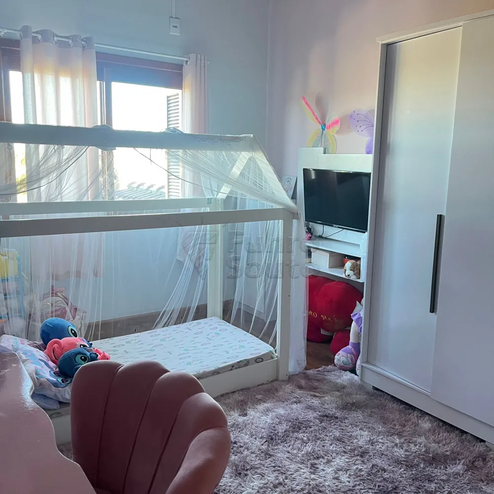 Comprar Casa / Padr&atilde;o em Pelotas R$ 550.000,00 - Foto 8