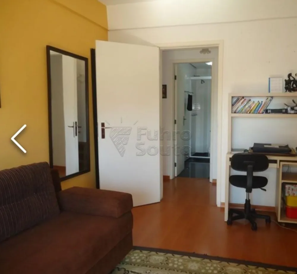 Comprar Apartamento / Padr&atilde;o em Pelotas R$ 720.000,00 - Foto 10