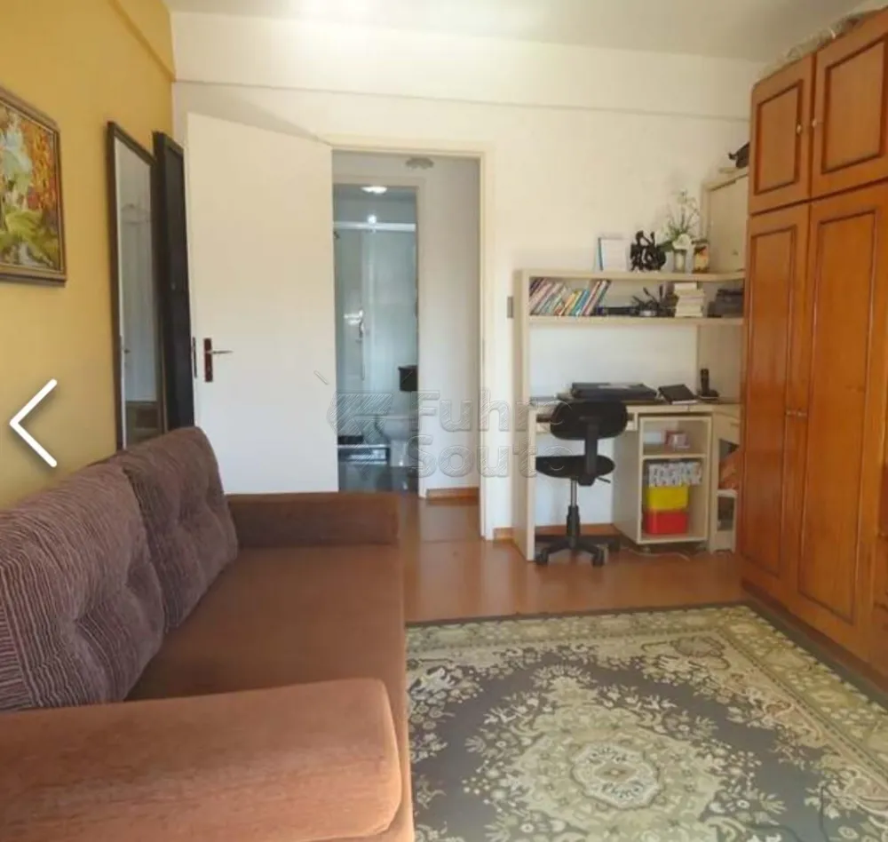 Comprar Apartamento / Padr&atilde;o em Pelotas R$ 720.000,00 - Foto 9