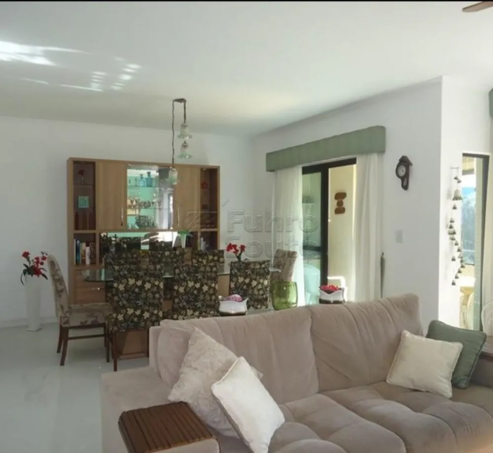 Comprar Apartamento / Padr&atilde;o em Pelotas R$ 720.000,00 - Foto 2