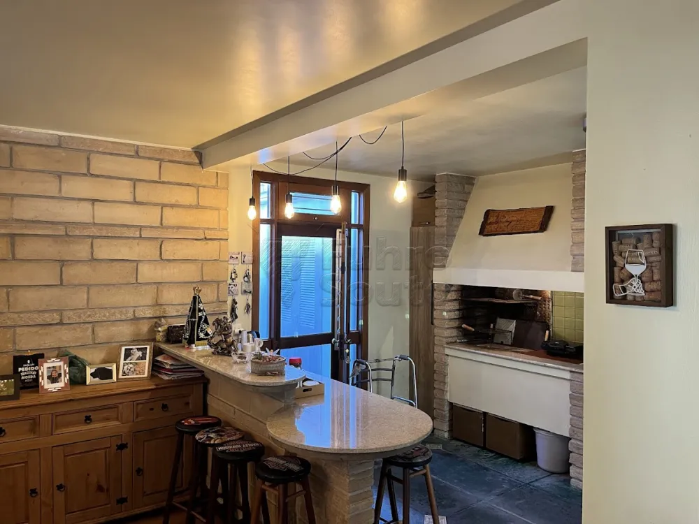 Alugar Casa / Padr&atilde;o em Pelotas R$ 4.500,00 - Foto 4