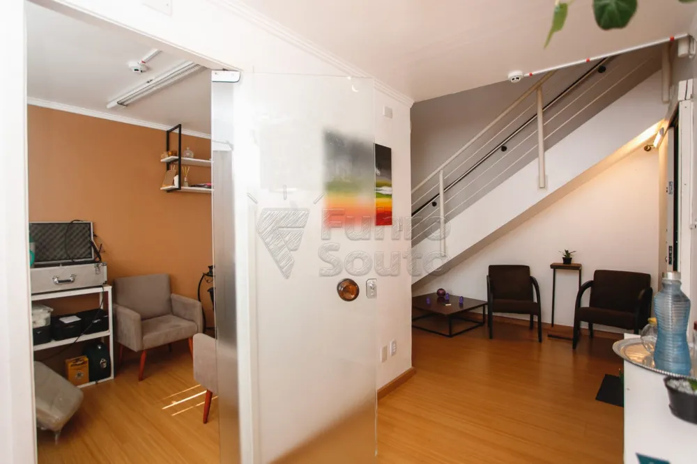 Comprar Comercial / Pr&eacute;dio em Pelotas R$ 276.000,00 - Foto 2