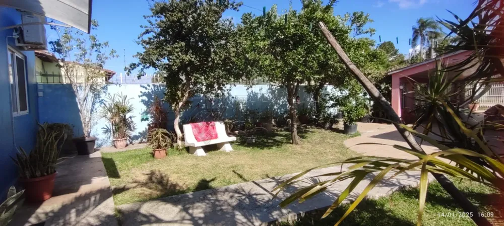 Comprar Casa / Padr&atilde;o em Pelotas R$ 430.000,00 - Foto 16