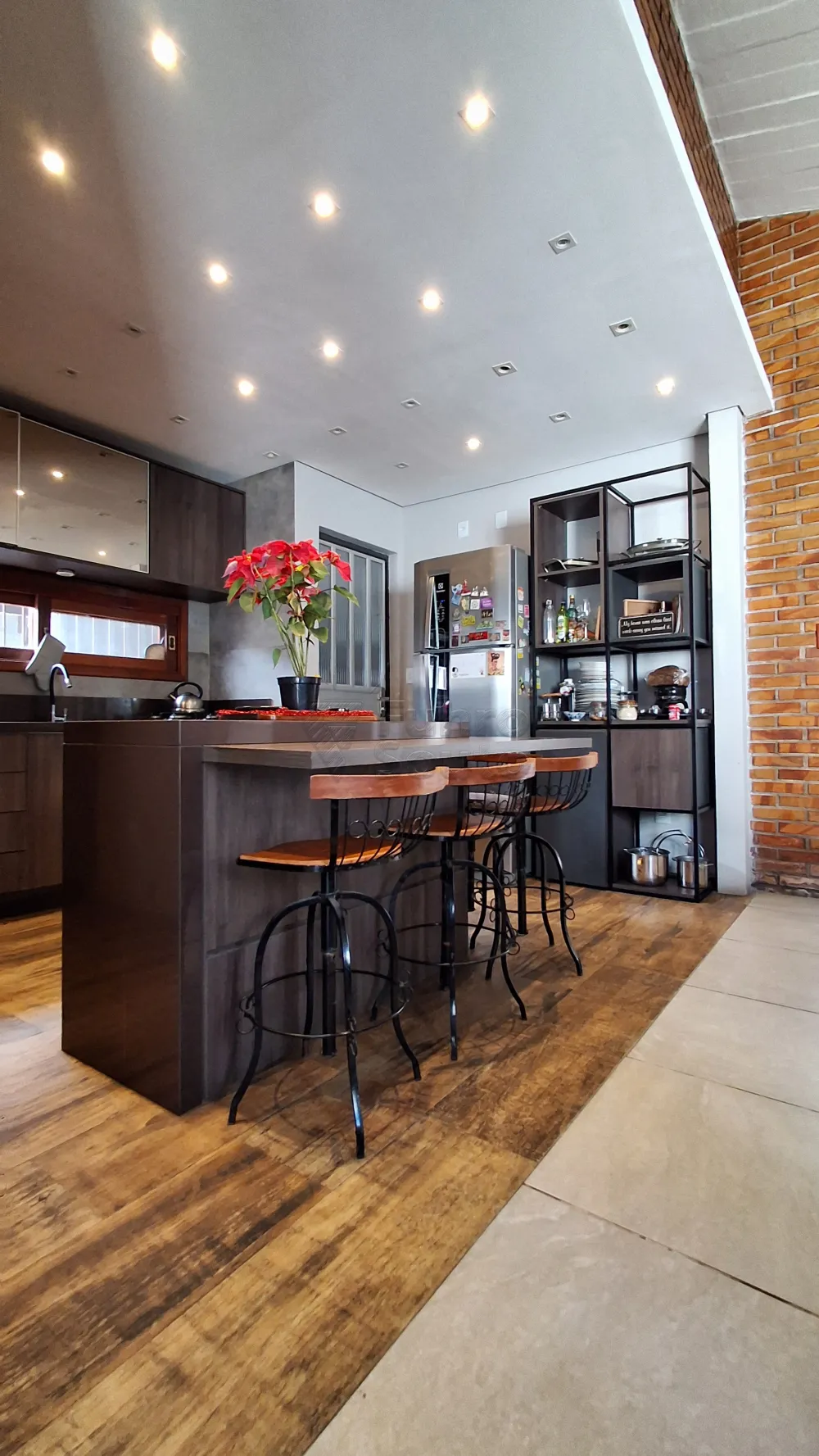 Comprar Casa / Padr&atilde;o em Pelotas R$ 800.000,00 - Foto 7