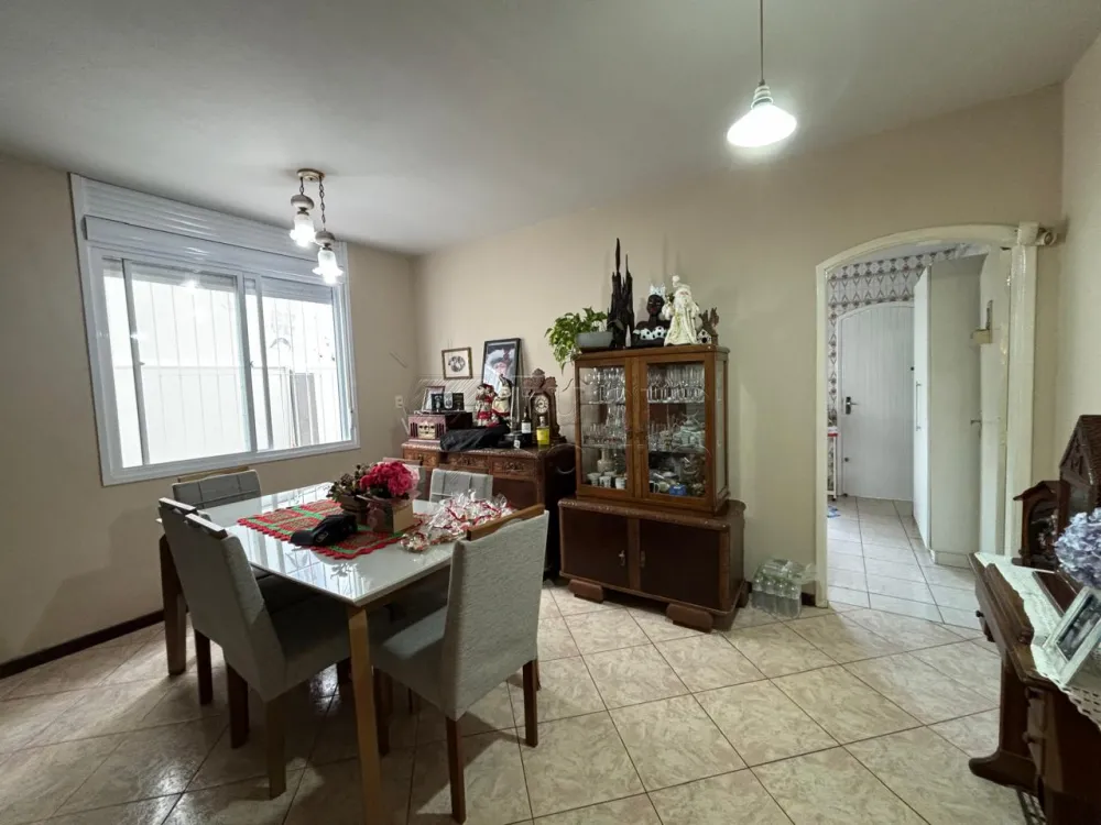 Comprar Casa / Padr&atilde;o em Pelotas R$ 745.000,00 - Foto 3