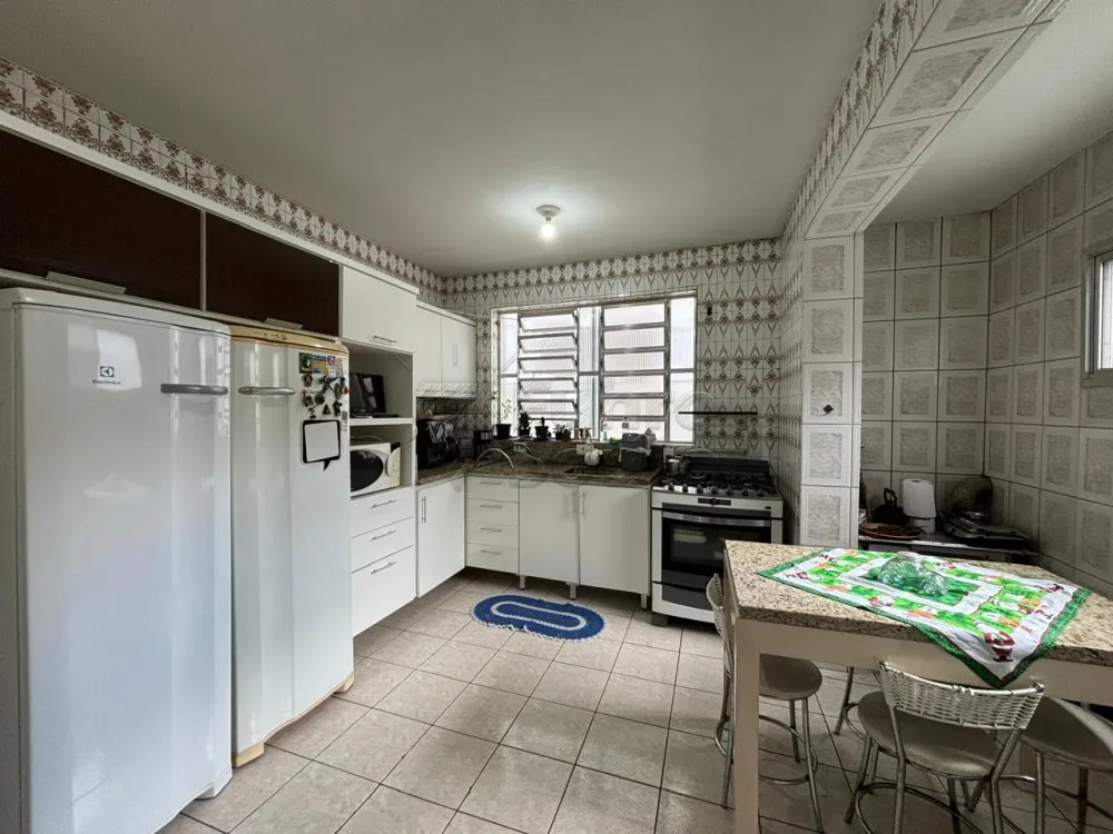 Comprar Casa / Padr&atilde;o em Pelotas R$ 745.000,00 - Foto 5