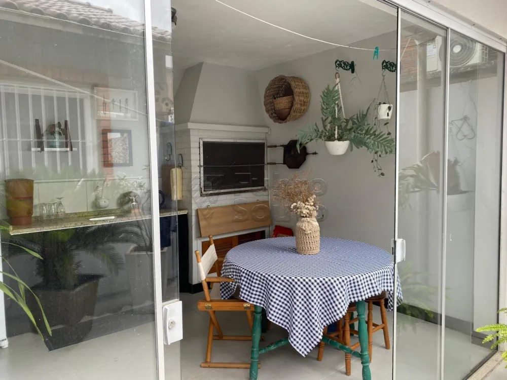 Comprar Casa / Padr&atilde;o em Pelotas R$ 820.000,00 - Foto 18