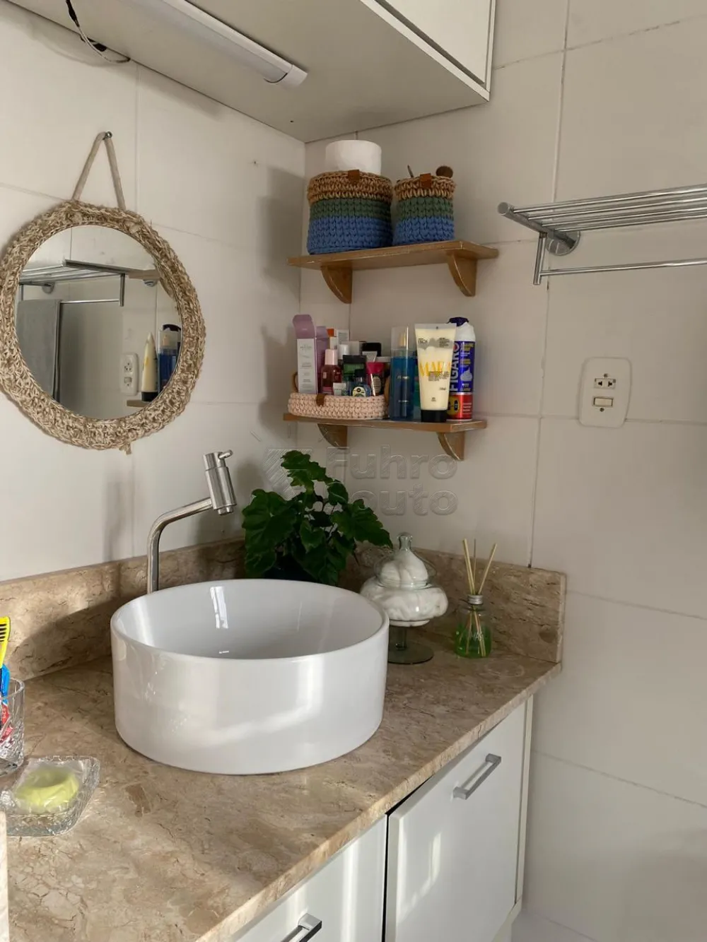 Comprar Casa / Padr&atilde;o em Pelotas R$ 820.000,00 - Foto 15