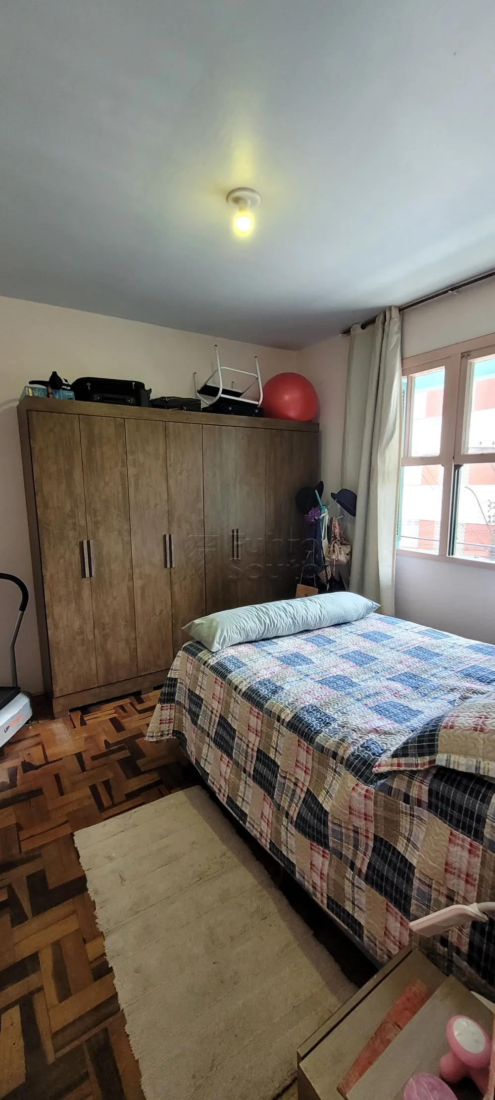 Comprar Apartamento / Padr&atilde;o em Pelotas R$ 255.000,00 - Foto 4