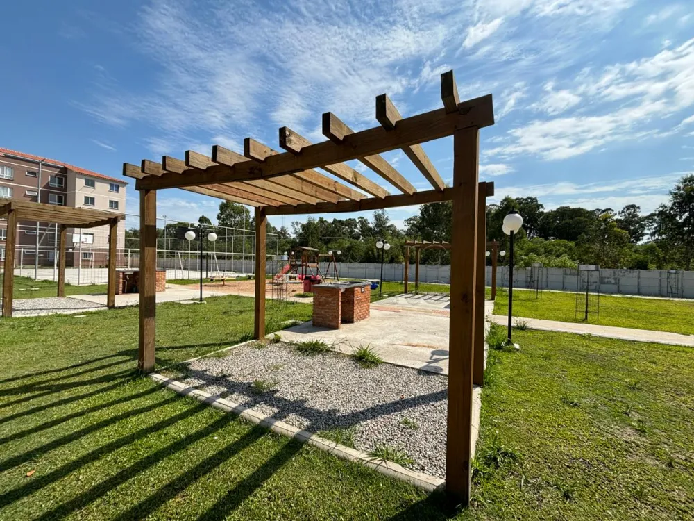 Comprar Apartamento / Padr&atilde;o em Pelotas R$ 140.000,00 - Foto 13