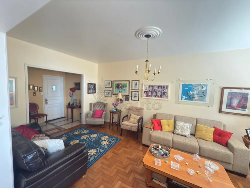 Comprar Apartamento / Padr&atilde;o em Pelotas R$ 400.000,00 - Foto 1