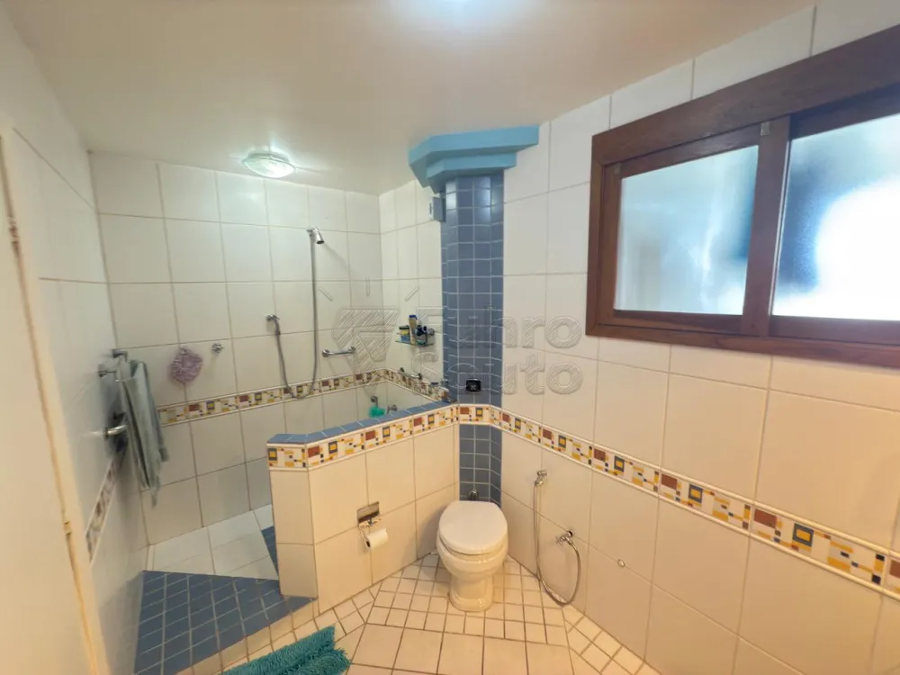 Comprar Apartamento / Padr&atilde;o em Pelotas R$ 400.000,00 - Foto 9