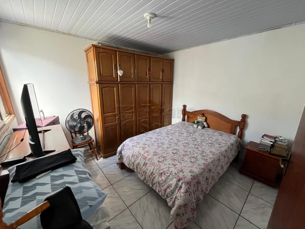 Comprar Casa / Padr&atilde;o em Pelotas R$ 180.000,00 - Foto 5