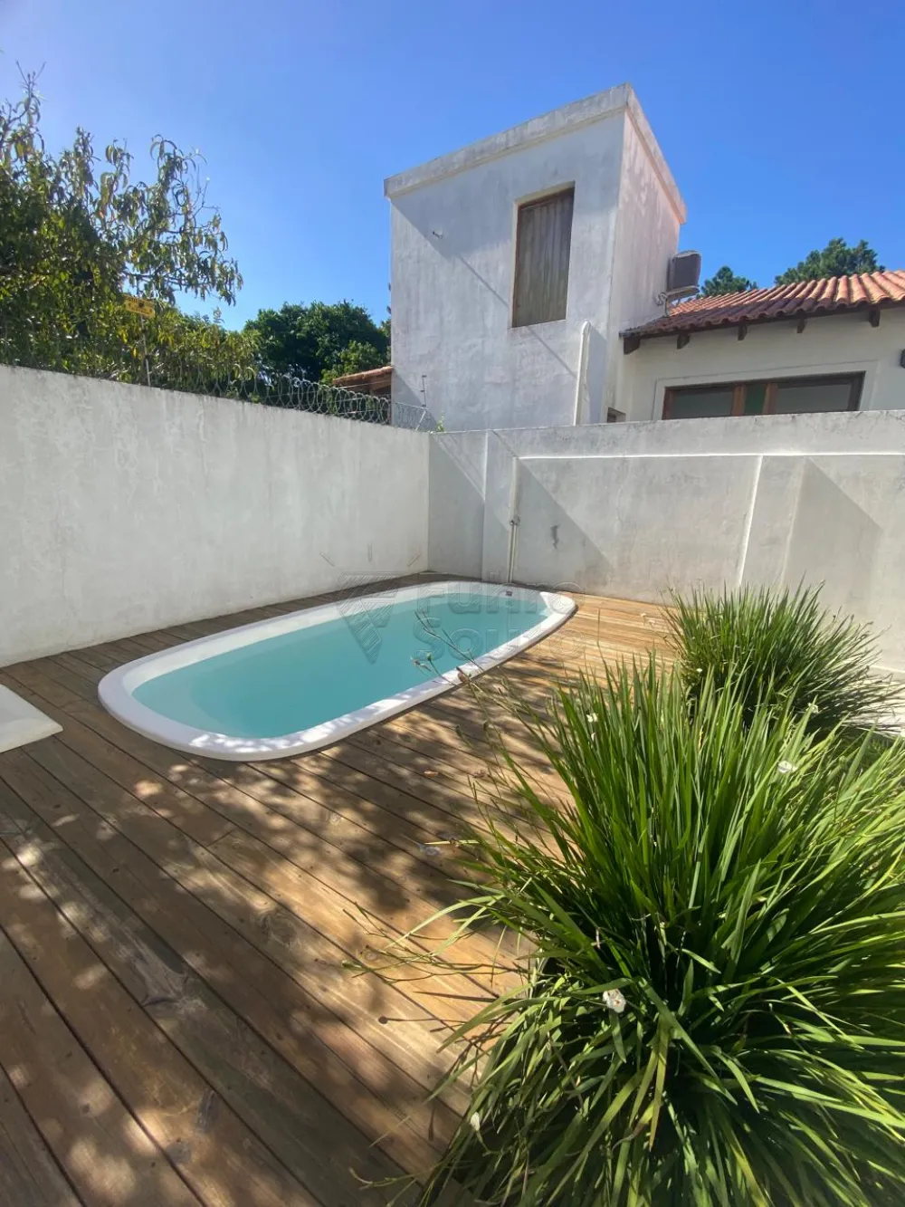 Comprar Casa / Padr&atilde;o em Pelotas R$ 600.000,00 - Foto 8