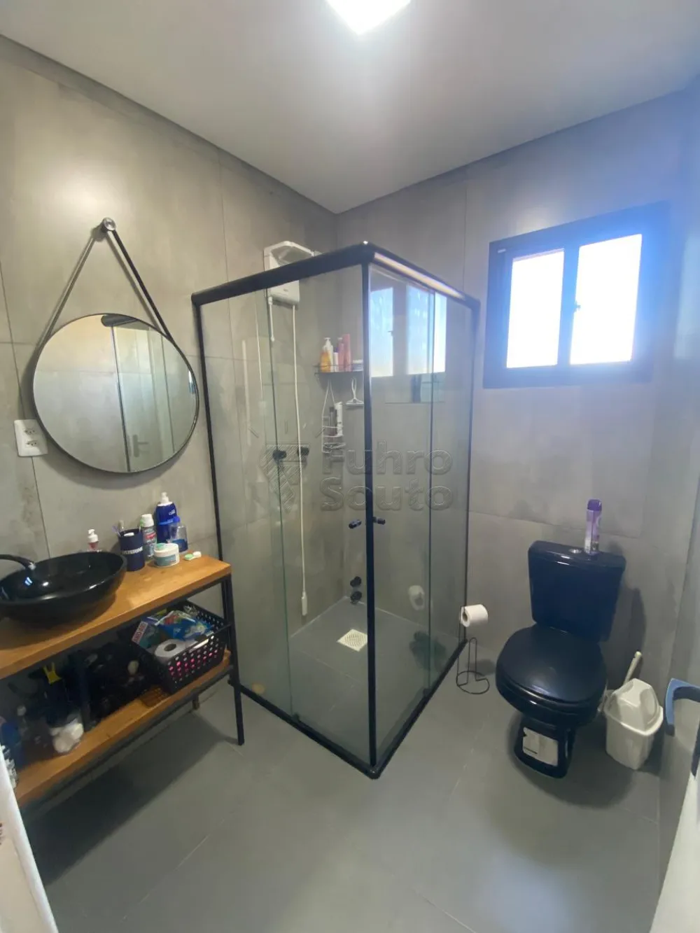 Comprar Casa / Padr&atilde;o em Pelotas R$ 600.000,00 - Foto 7