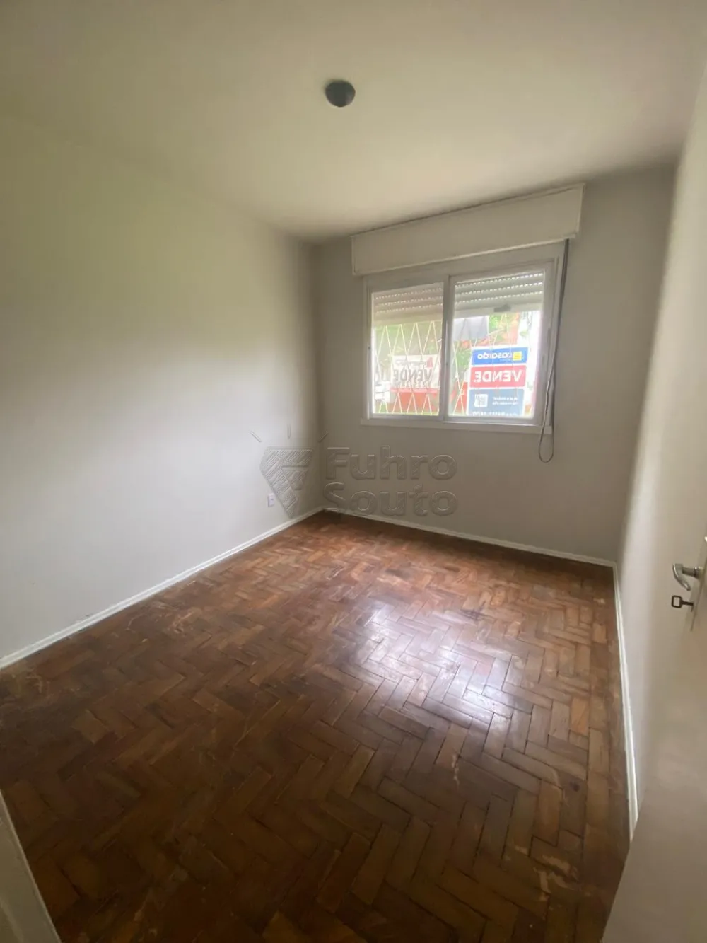 Comprar Apartamento / Padr&atilde;o em Pelotas R$ 195.000,00 - Foto 7